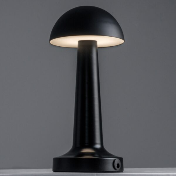 GloboStar® COCO 76509 Μοντέρνο Επιτραπέζιο Φωτιστικό Πορτατίφ LED 1.5W 105lm 120° DC 5V Επαναφορτιζόμενο με Μπαταρία Li-ion 1800mAh – Διακόπτη Αφής με 3 Εντάσεις Φωτισμού Θερμό Λευκό 2700K Dimmable – Φ10 x 22cm – Μαύρο