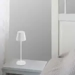 LED φωτιστικό γραφείου 2W επαναφορτιζόμενο 3000Κ με λευκό σώμα dimmable V-TAC – 7651