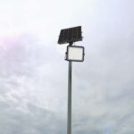 LED ηλιακός προβολέας 6W φυσικό λευκό 4000K με μαύρο σώμα και χειριστήριο V-TAC – 7822