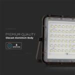 LED ηλιακός προβολέας 15W φυσικό λευκό 4000K με μαύρο σώμα και χειριστήριο V-TAC 7826