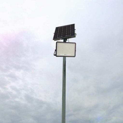 LED ηλιακός προβολέας 30W ψυχρό λευκό 6400K με μαύρο σώμα και χειριστήριο V-TAC – 7829