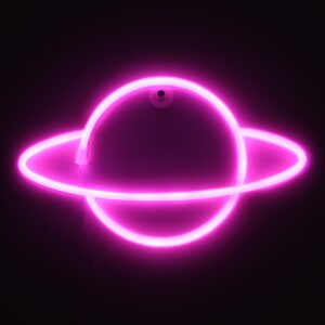GloboStar® 78588 Φωτιστικό Ταμπέλα Φωτεινή Επιγραφή NEON LED Σήμανσης PLANET SATURN 5W με Καλώδιο Τροφοδοσίας USB – Μπαταρίας 3xAAA (Δεν Περιλαμβάνονται) – Ροζ