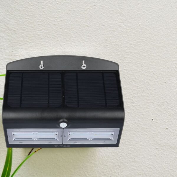 LED Ηλιακό Φωτιστικό 6.8W V-TAC με Αισθητήρα Αδιάβροχο IP65 Μαύρο Πλαστικό Φυσικό Λευκό 4000K – 8279
