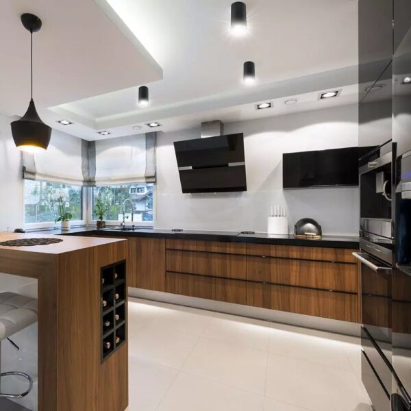 Επιφανειακό φωτιστικό Spot GU10 με στρογγυλό μαύρο και χρώμιο σώμα V-TAC – 8998