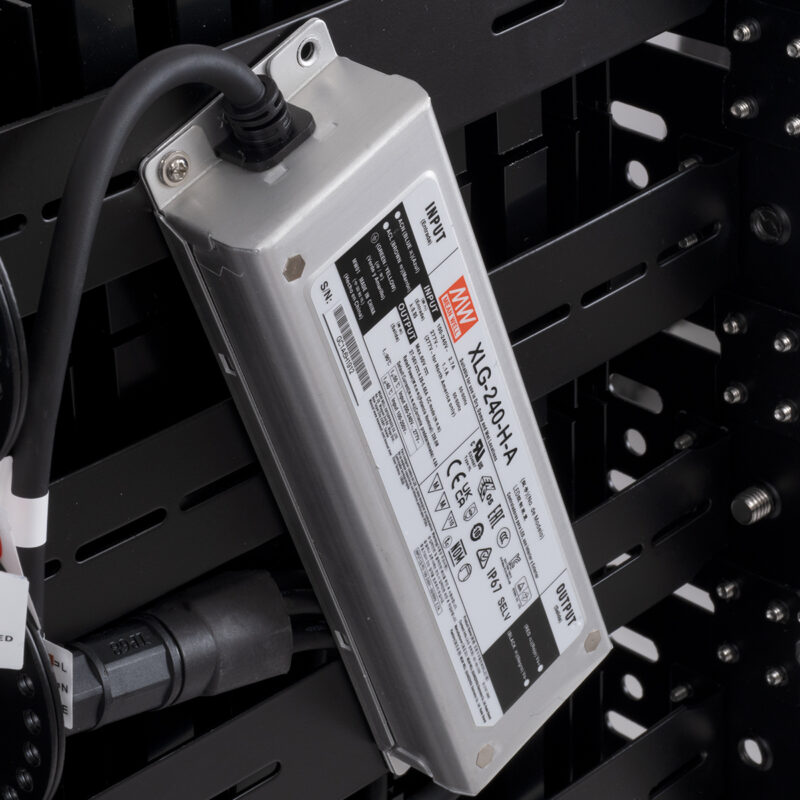 GloboStar® GOLIATH 90105 LED Προβολέας Γηπέδου – Φωτιστικό Tunnel 1000W 160000LM 75°*135° AC 100-277V Αδιάβροχο IP65 Μ62 x Π22 x Υ90cm Ψυχρό Λευκό 5000K – MeanWell Driver & LumiLEDs Chip – 5 Χρόνια Εγγύηση