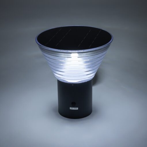 GloboStar® VEGGIE 90530 Αυτόνομο Ηλιακό Φωτιστικό Κήπου – Απλίκα Αρχιτεκτονικού Φωτισμού Εξωτερικού Χώρου LED 10W 330lm 120° με Ενσωματωμένο Φωτοβολταϊκό Panel 6V 2W & Επαναφορτιζόμενη Μπαταρία Li-ion 3.2V 1800mAh με Αισθητήρα Ημέρας-Νύχτας – Αδιάβροχο IP65 – Σώμα Αλουμινίου & ABS – Μ23 x Π30 x Υ25cm – Ψυχρό Λευκό 6000K – Μαύρο – 2 Χρόνια Εγγύηση