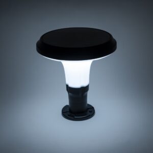 GloboStar® WHISPER 90535 Αυτόνομο Ηλιακό Φωτιστικό Κήπου – Κολωνάκι Αρχιτεκτονικού Φωτισμού Εξωτερικού Χώρου LED 10W 330lm 120° με Ενσωματωμένο Φωτοβολταϊκό Panel 6V 2W & Επαναφορτιζόμενη Μπαταρία Li-ion 3.2V 1800mAh με Αισθητήρα Ημέρας-Νύχτας – Αδιάβροχο IP65 – Σώμα Αλουμινίου & ABS – Φ25 x Υ28cm – Ψυχρό Λευκό 6000K – Μαύρο – 2 Χρόνια Εγγύηση