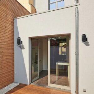 Επιτοίχιο φωτιστικό κήπου 2xE27 IP44 τετράγωνο με μαύρο σώμα V-TAC – 93574