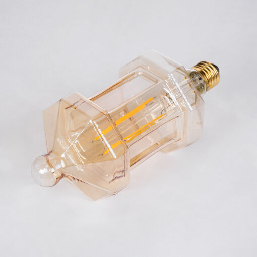 GloboStar® 99026 Λάμπα LED Long Filament E27 FT95 LANTERN Γλόμπος 8W 650lm 360° AC 220-240V IP20 Φ9.5 x Υ21.5cm Ultra Θερμό Λευκό 2200K με Μελί Γυαλί – Dimmable – 3 Years Warranty