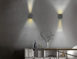 Επιτοίχιο Επαναφορτιζόμενο Μαγνητικό Φωτιστικό Up-Down Μαύρο Ματ 5V Reality LED 1W 100lm 3000K IP44 με Ανιχνευτή Κίνησης – R27759132