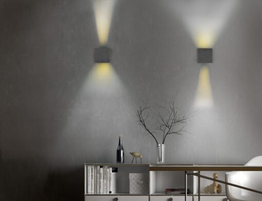 Επιτοίχιο Επαναφορτιζόμενο Μαγνητικό Φωτιστικό Up-Down Μαύρο Ματ 5V Reality LED 1W 100lm 3000K IP44 με Ανιχνευτή Κίνησης – R27759132