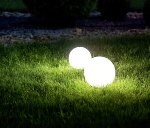 Ηλιακό Επαναφορτιζόμενο Φωτιστικό Κήπου Reality LED 0,5W  Λευκό Πλαστικό 30lm RGB+3000K IP65 R55326101