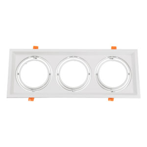 GloboStar® VITA 77856 Χωνευτό Κινούμενο Τριπλο Τετράγωνο Σποτ Οροφής για Λάμπα AR111 – IP20 – Χυτό Αλουμίνιο – M48.7 x Π18.7 x Y5.5cm – Λευκό – 5 Χρόνια Εγγύηση