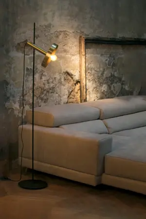 Faro Barcelona WHIZZ Φωτιστικό Δαπέδου, Μαύρου-Χρυσού Χρώματος – 20164-96