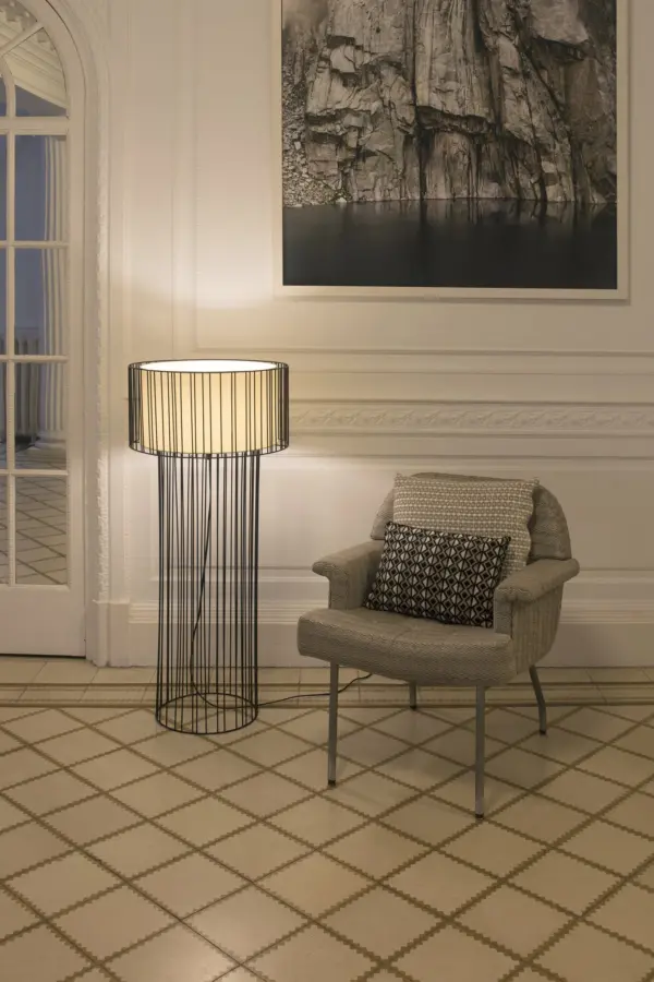 Faro Barcelona LINDA Επιδαπέδιο Φωτιστικό Μαύρου-Μπεζ Χρώματος E27 – 29312