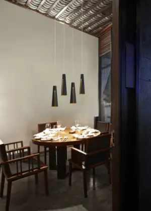 Faro Barcelona PLUMA Χρυσό-Μαύρο Κρεμαστό Φωτιστικό LED 6W 3000K- 64172