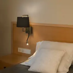 Faro Barcelona FRAME Επιτοίχιο Φωτιστικό, Χρώματος Παλαιωμένου Χρυσού-Μαύρου, με LED Αναγνώστη- 20173-03