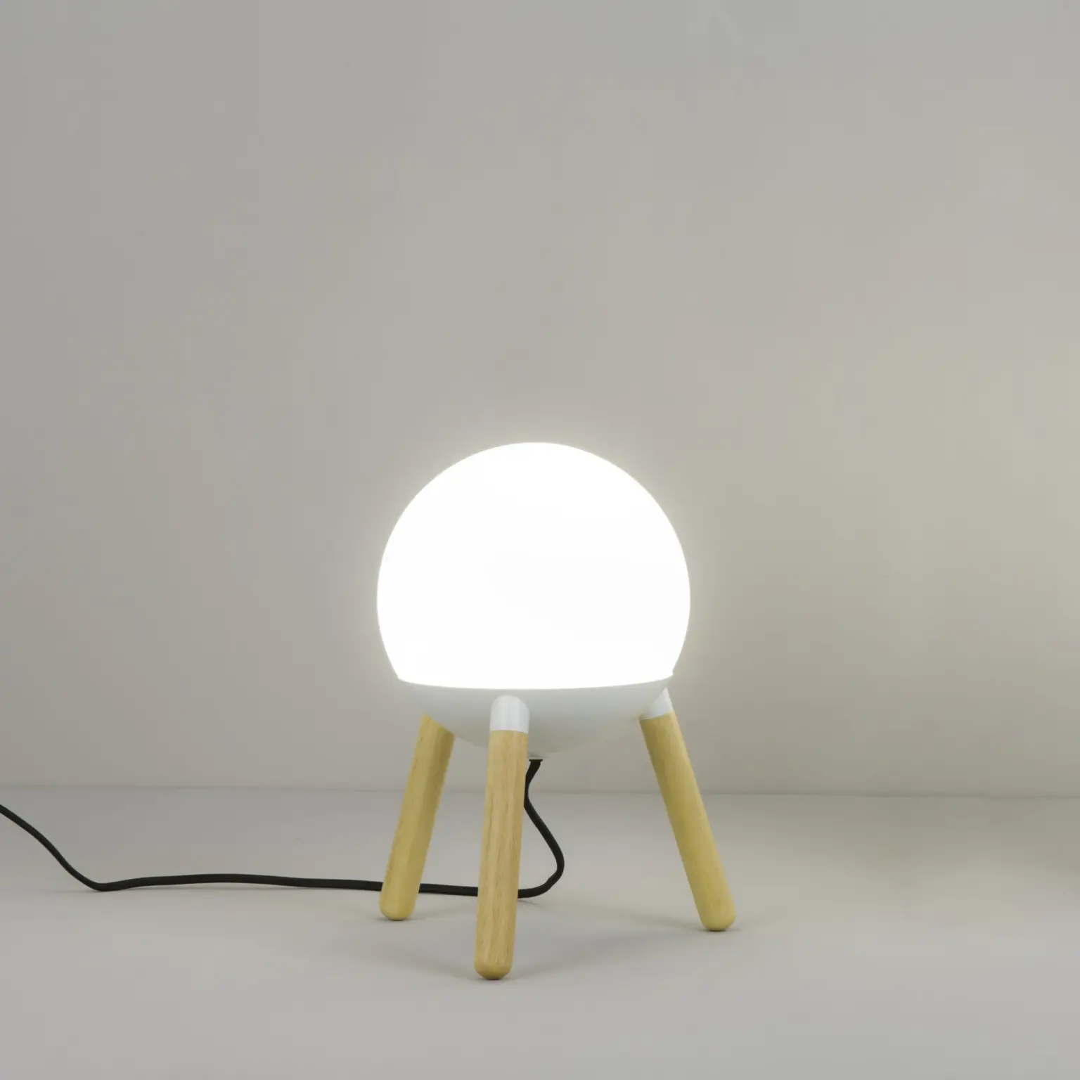 Faro Barcelona MINE GLASS Επιτραπέζιο Φωτιστικό Λευκού Χρώματος – 28378