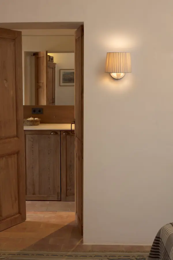 Faro Barcelona CONGA Επιτοίχιο Φωτιστικό Λευκού Χρώματος Ε27 – 64306-01