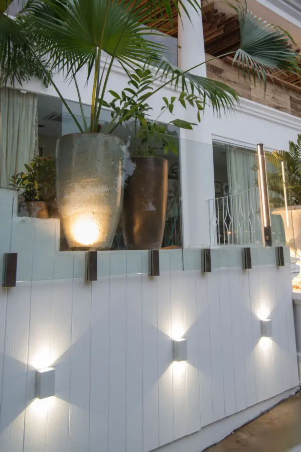 Faro Barcelona LING Επιτοίχιο Φωτιστικό, Λευκού Χρώματος, 2 LED 6W 4000K, IP 54- 70813