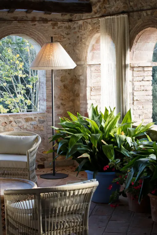 Faro Barcelona HUE OUT Επιδαπέδιο Φωτιστικό Εξωτερικού Χώρου, IP44, Χρώματος Σκούρο Γκρι-κρεμ – 71569-05