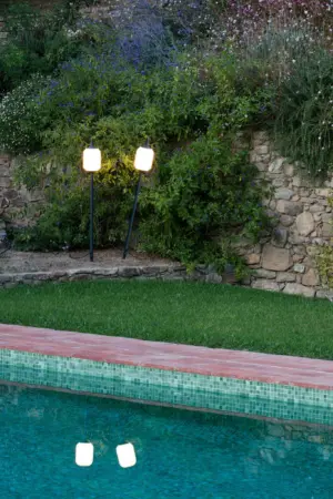 Faro Barcelona HUE OUT Ακίδα Εξωτερικού Χώρου, IP 44, Σκούρου Γκρι Χρώματος, 1m,- 71575P-03