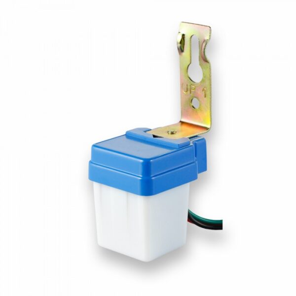 Φωτοκύτταρο εξωτερικού χώρου με μπλε καπάκι, κατάλληλο για αυτόματο έλεγχο φωτισμού.