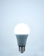 Έξυπνη λάμπα LED A60  2xE27 9,2W + remote control ρυθμιζόμενο λευκό 2700-6500Κ + RGB Lutec Connect – 1-T8731002316