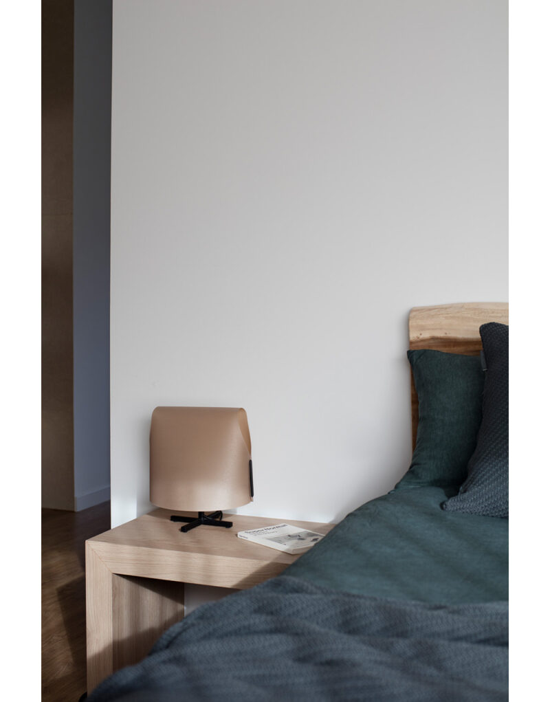 LUANG S 295 TABLE LAMP BLACK-CAMEL 1XE27 – 1-FR23001-58