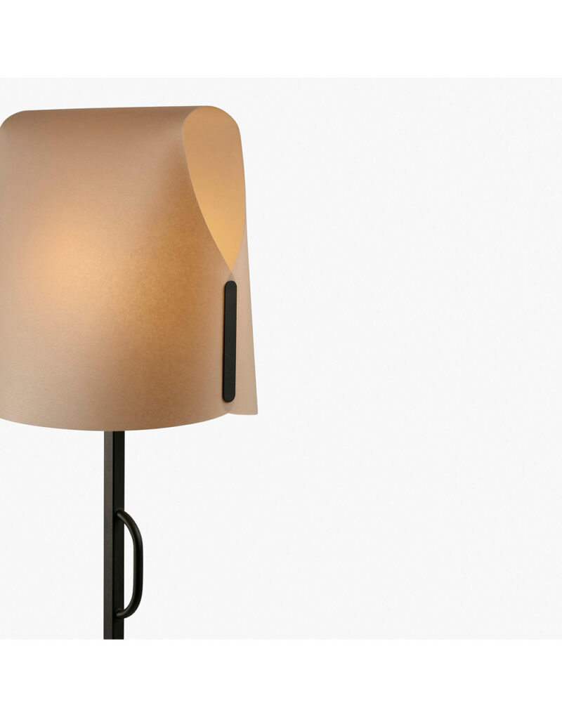 LUANG BLACK-CAMEL FLOOR LAMP 1XE27 – 1-FR23003-60