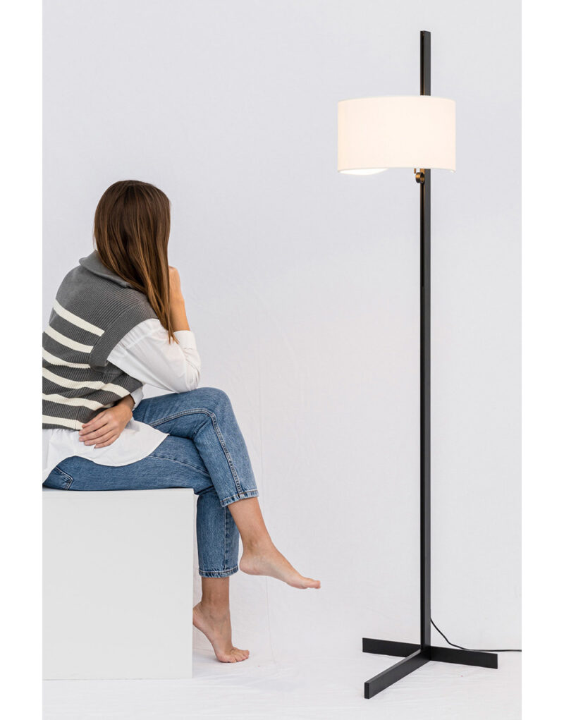 STAND UP BLACK FLOOR LAMP WHITE SHADE E27 20W – 1-FR57211-01
