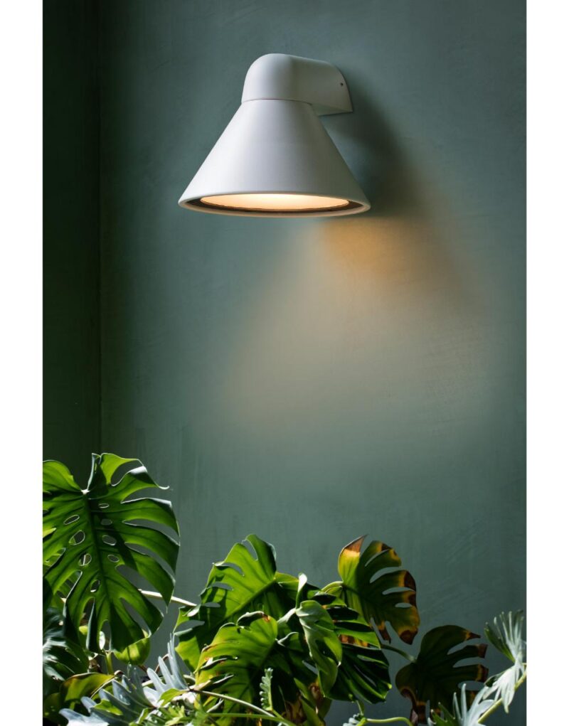PALS WHITE WALL LAMP 1XE27 – 1-FR70290