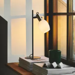 Arild | Table lamp | Black – 1-NR2312305003