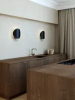 Spargo | Wall light | Black/Brass – 1-NR2320361003