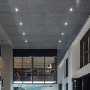 BRY-TETRA-IP-RND-WHT-IP54-SPOTLIGHT – BH03-02100