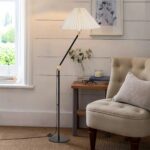 GloboStar® FLY 204-0127 Μοντέρνο Eπιδαπέδιο Φωτιστικό Μονόφωτο 1 x E27 IP20 Μαύρο & Χρυσό Μέταλλο με Μπεζ Ύφασμα – Μ38 x Π38 x Υ155cm