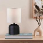 GloboStar® LOREN 204-0138 Μοντέρνο Eπιτραπέζιο Φωτιστικό Μονόφωτο 1 x E27 IP20 Μαύρο Μέταλλο με Μπεζ  Ύφασμα – Μ15 x Π15 x Υ31cm