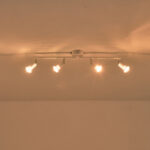 ΣΠΟΤ ΚΙΝΗΤΟ 4ΦΩΤΟ ΜΕΤΑΛΛΙΚΟ 4XGU10 600X80X130mm ΛΕΥΚΟ ARTE ILLUMINA VORRAS EUROLAMP – 145-25242