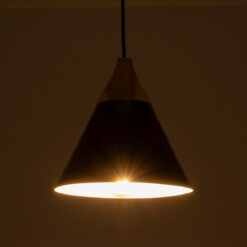 Alternative view of GLOBOSTAR® SHADE 00906 Μοντέρνο Κρεμαστό Φωτιστικό Οροφής με Ντουί 1 x E27 AC 220-240V IP20 - Μαύρο & Μπεζ - Μ23 x Π23 x Υ22cm