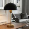 GLOBOSTAR® GAZETA 203-0305 Μοντέρνο Επιτραπέζιο Φωτιστικό Πορτατίφ με Ντουί 1 x E27 AC 220-240V IP20 – Μαύρο & Χρυσό – Μ25 x Π25 x Υ39cm