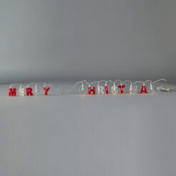 ΣΕΙΡΑ, 14 LED 5mm, 'MERRY CHRISTMAS' ΜΕ ΚΟΚΚΙΝΑ & ΑΣΠΡΑ ΓΡΑΜΜΑΤΑ, ΜΠΑΤΑΡΙΑΣ 2xAA, TIMER,  ΔΙΑΦΑΝΟ PVC ΚΑΛΩΔΙΟ, ΘΕΡΜΟ ΛΕΥΚΟ LED ΑΝΑ 8cm, ΠΡΟΕΚΤΑΣΗ ΠΑΡΟΧΗΣ 30cm, IP20 EUROLAMP 600-03241
