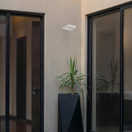 kelvo® AURA KLV-101-0118 Φωτιστικό Τοίχου / Απλίκα LED 7W 875lm 45° AC 220-240V Αδιάβροχο IP65 Θερμό Λευκό 2700K – Bridgelux COB Chip & TÜV SÜD Driver – Λευκό Ματ – Μ13 x Π15 x Υ4.5cm – 5 Χρόνια Εγγύηση