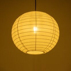 GLOBOSTAR® ROMINA 62004 Μοντέρνο Κρεμαστό Φωτιστικό Οροφής με Ντουί 1 x E27 AC 220-240V IP20 – Λευκό – Μ40 x Π40 x Υ37cm