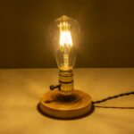 GLOBOSTAR® NOX 77702 Μοντέρνο Επιτραπέζιο Φωτιστικό Πορτατίφ με Ντουί 1 x E27 AC 220-240V IP20 – Μπεζ & Χρυσό – Μ12 x Π12 x Υ9cm