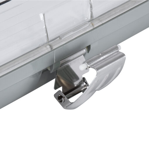 GLOBOSTAR® VIGAS 90615 Γραμμικό Βιομηχανικό Φωτιστικό Σκαφάκι Tri-Proof με Μεταλλικά Clips για 2 x Λάμπες T8 G13 150cm Τύπου Φθορίου LED Τροφοδοσίας Ενός Άκρου 120° AC 220-240V Αδιάβροχο IP65 – Γκρι με Διάφανο Κάλυμμα Πλαστικό PC – Μ156 x Π12 x Υ9cm