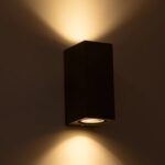 kelvo® BURANO KLV-101-0021 Φωτιστικό Τοίχου / Απλίκα για 2 Λάμπες MR16 με Ντουί GU10 AC 220-240V Αδιάβροχο IP65 – Μαύρο Ματ – Μ8 x Π8 x Υ15cm